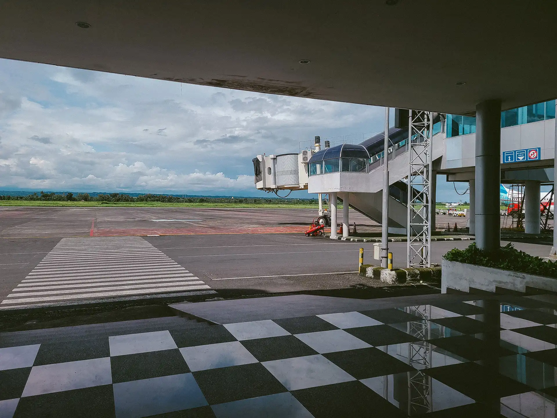 롬복 프라야 공항