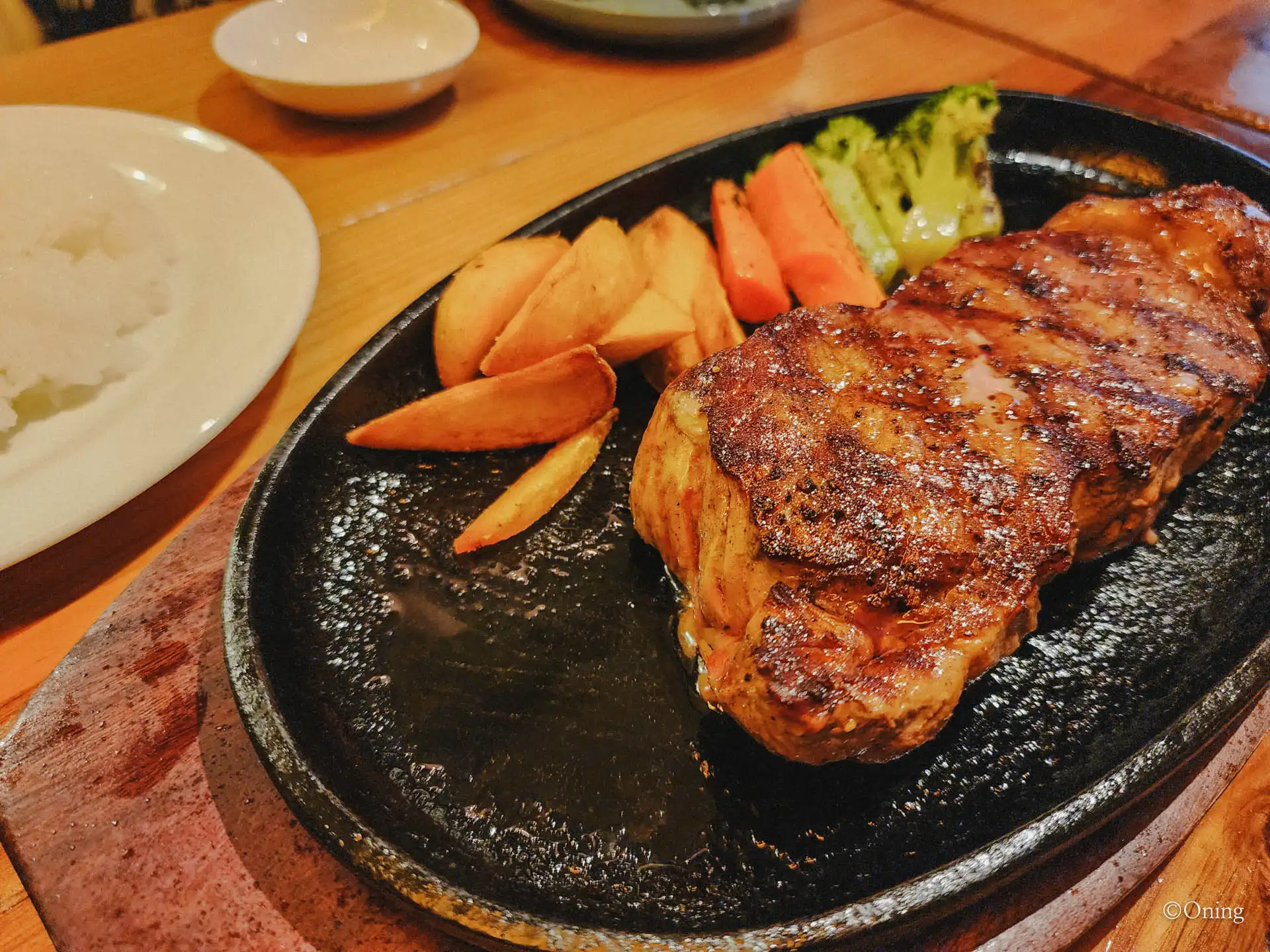 아메리칸 빌리지 맛집 에메랄드 오션사이드 - 오리지날 스테이크